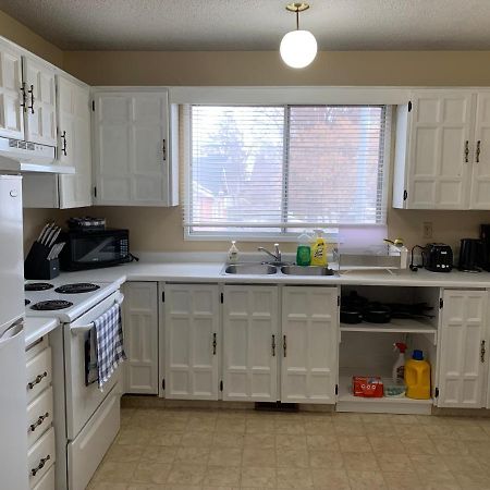 Mt Pleasant Nw 2 Bedrooms 500 Calgary Zewnętrze zdjęcie
